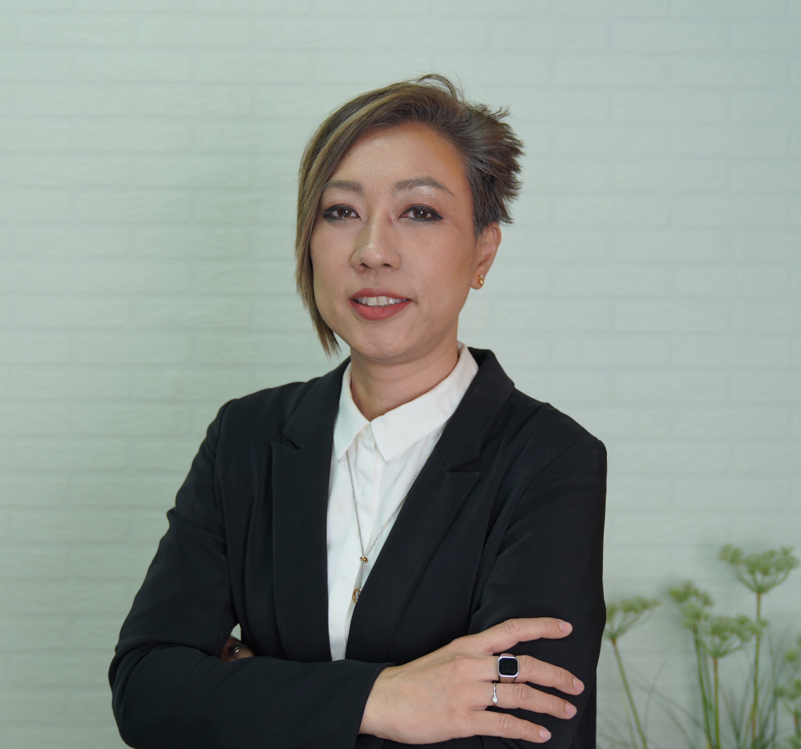 Asst.Prof.Dr. Mayuree Srikulwong